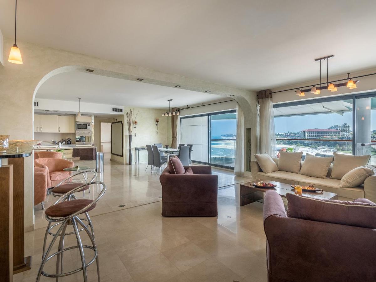 Front Of Beach Next Ritz Hotel - 3 Bedroom& 3 Bathroom Herzelia Extérieur photo