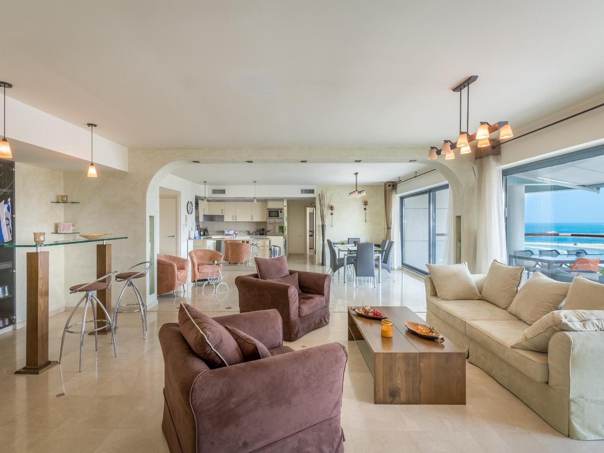Front Of Beach Next Ritz Hotel - 3 Bedroom& 3 Bathroom Herzelia Chambre photo